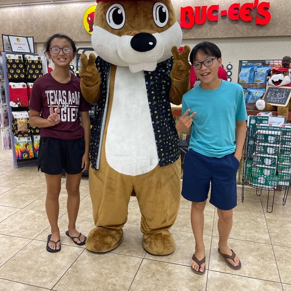 Meet your Posher, Steph - Picture 11 of 11